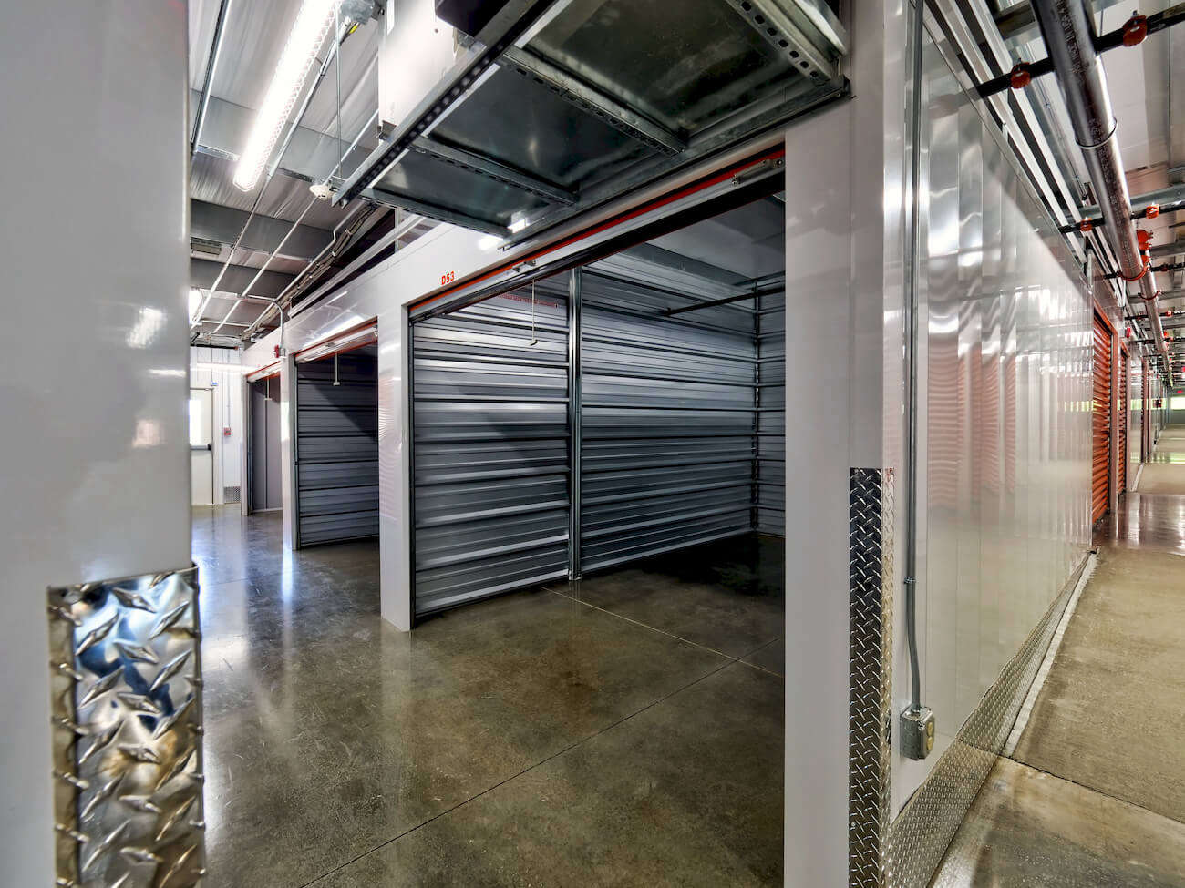 Chapman Storage Competitive Rates for Self Storage Units in South